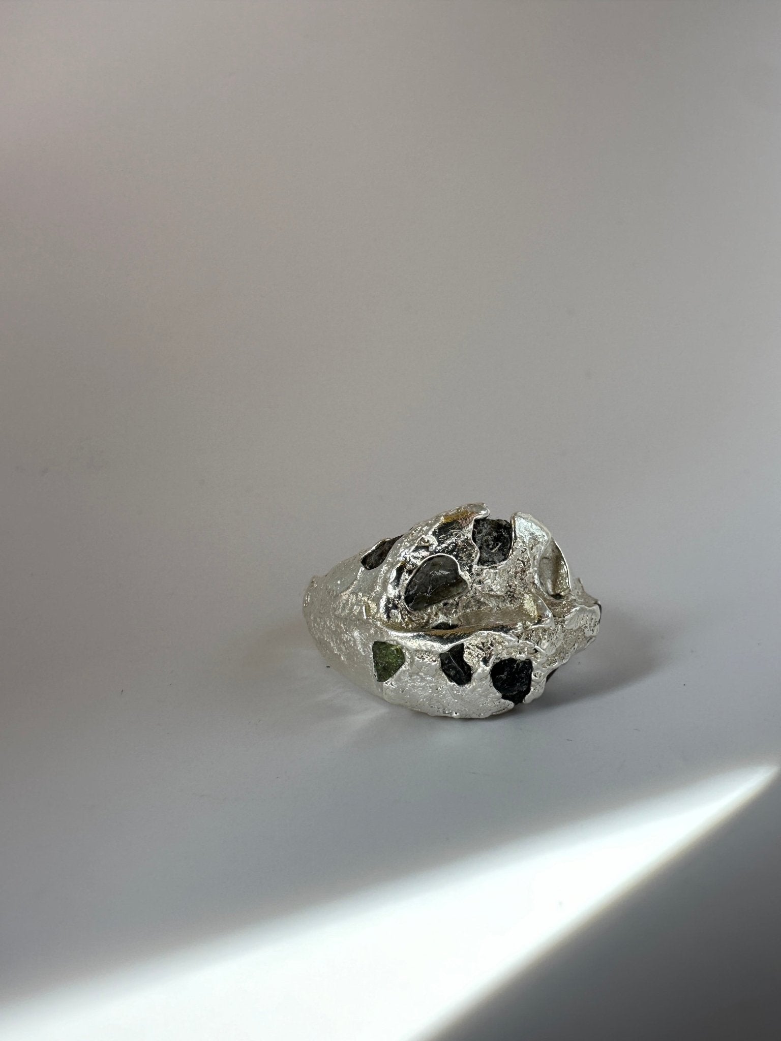 The Master Ring - Épta