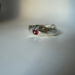 Ruby Eyes Ring - Épta